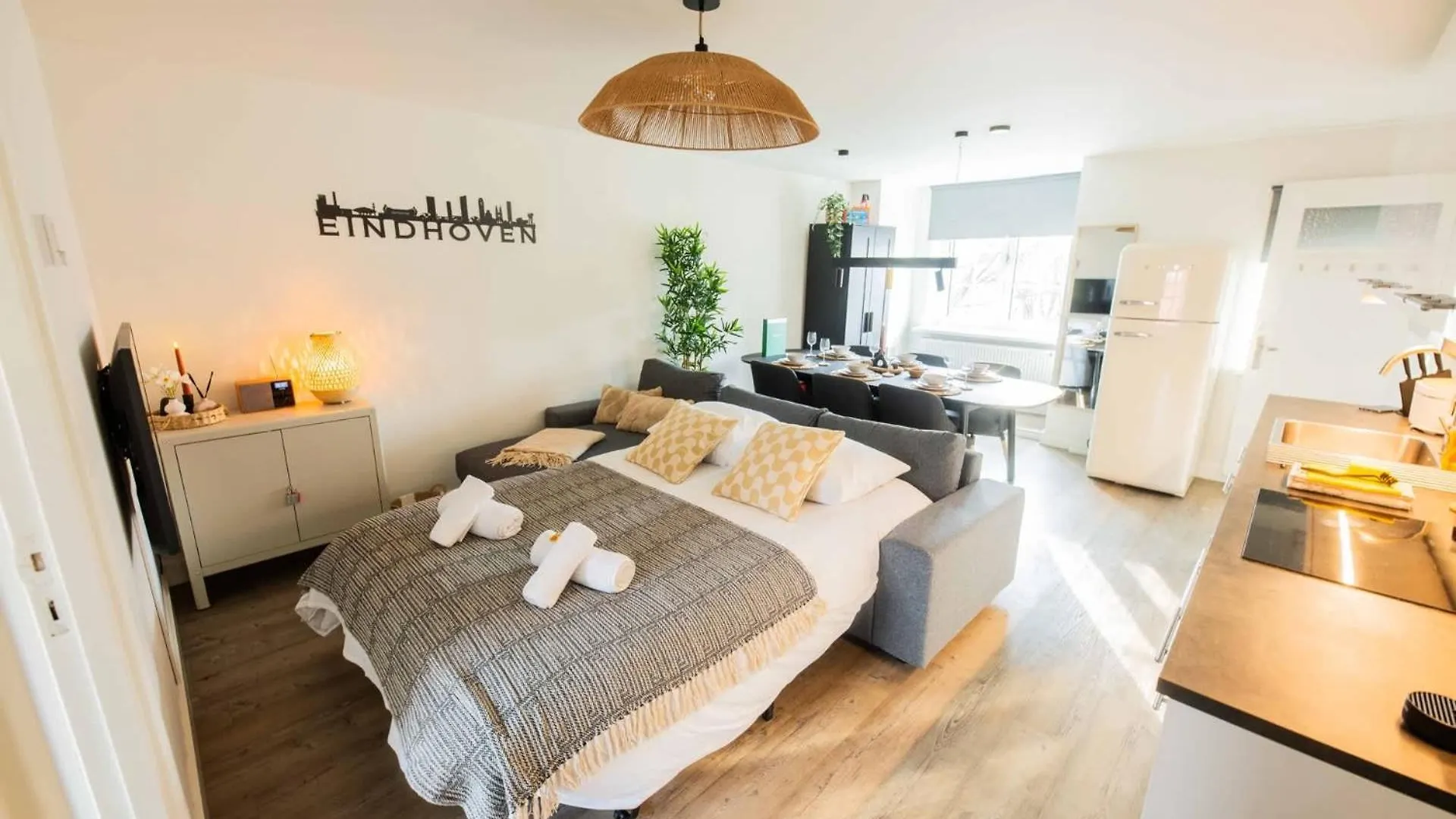 Premium 70M2 Two-Bedroom Apartment - Sd23H 埃因霍温